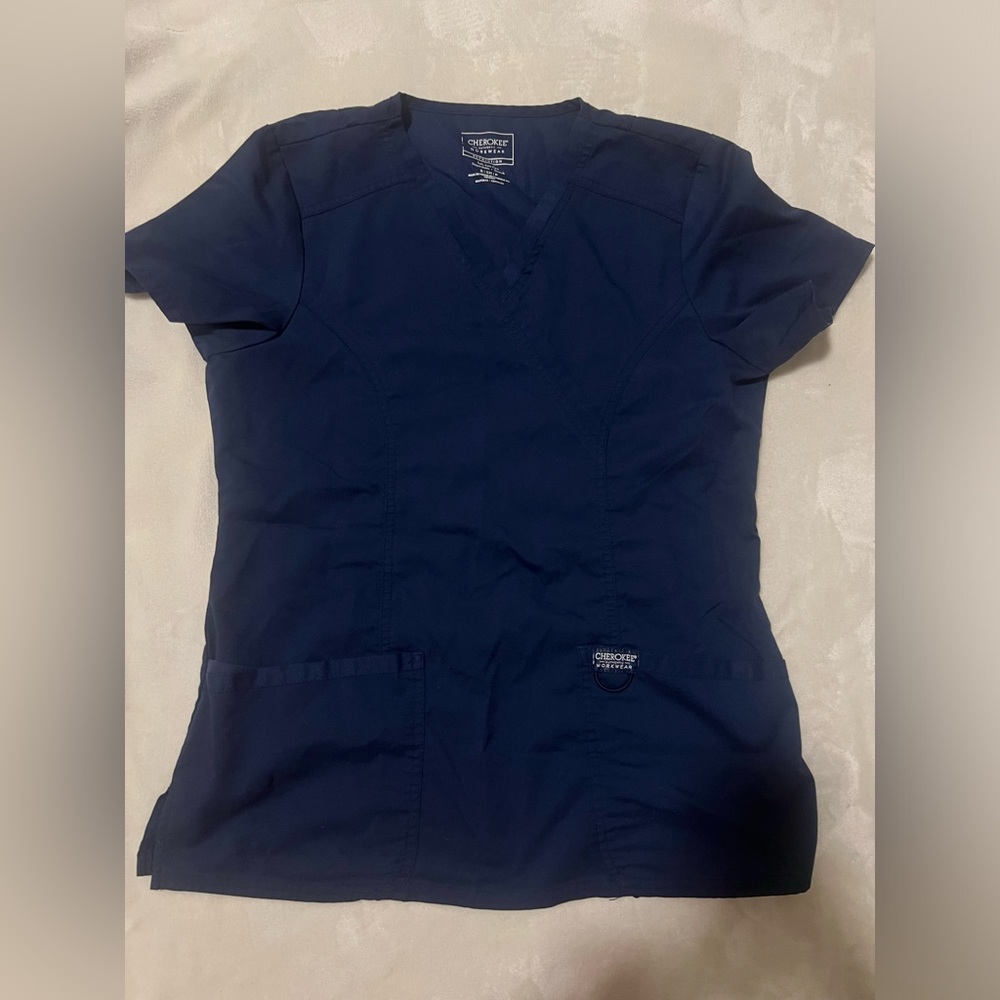 Cherokee scrub top
